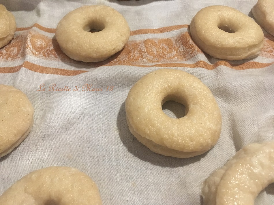 Leichte Fastenzeit-Donuts mit Anis