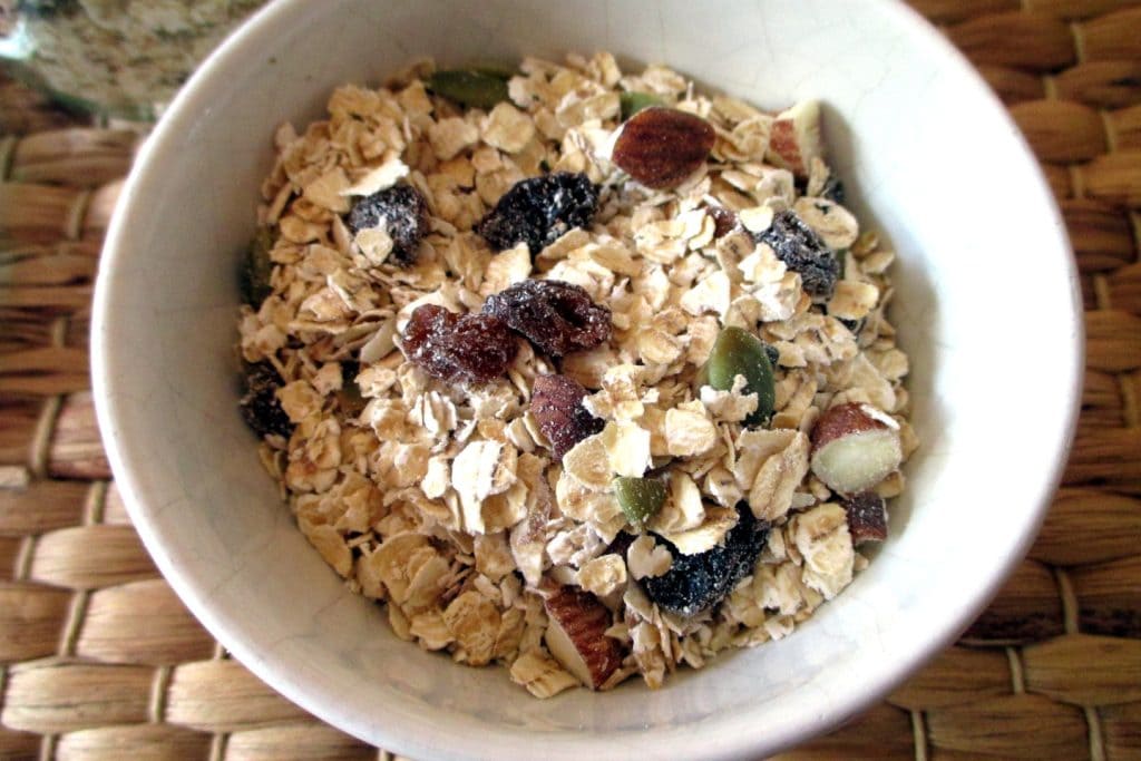 Hausgemachtes Müsli ohne Zucker, Mangia senza Pancia