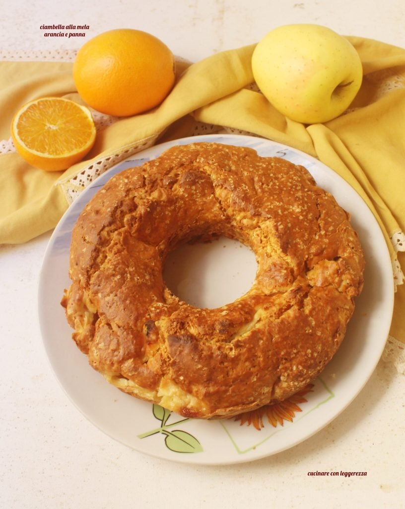 Apfel-Orange-Sahne-Kranzkuchen