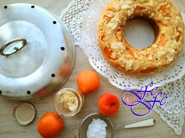 MANDEL- UND APRIKOSENRING (Rezept mit Versilia-Ofen)