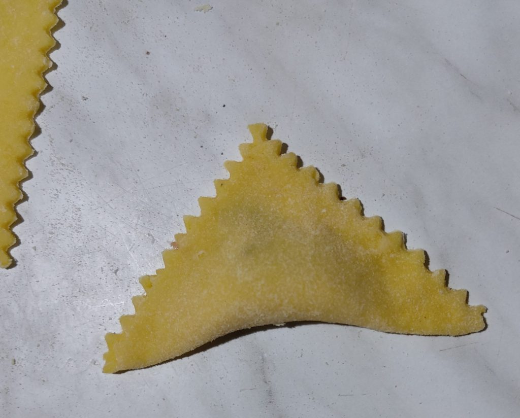 Tortellini in Brühe mit Schinken