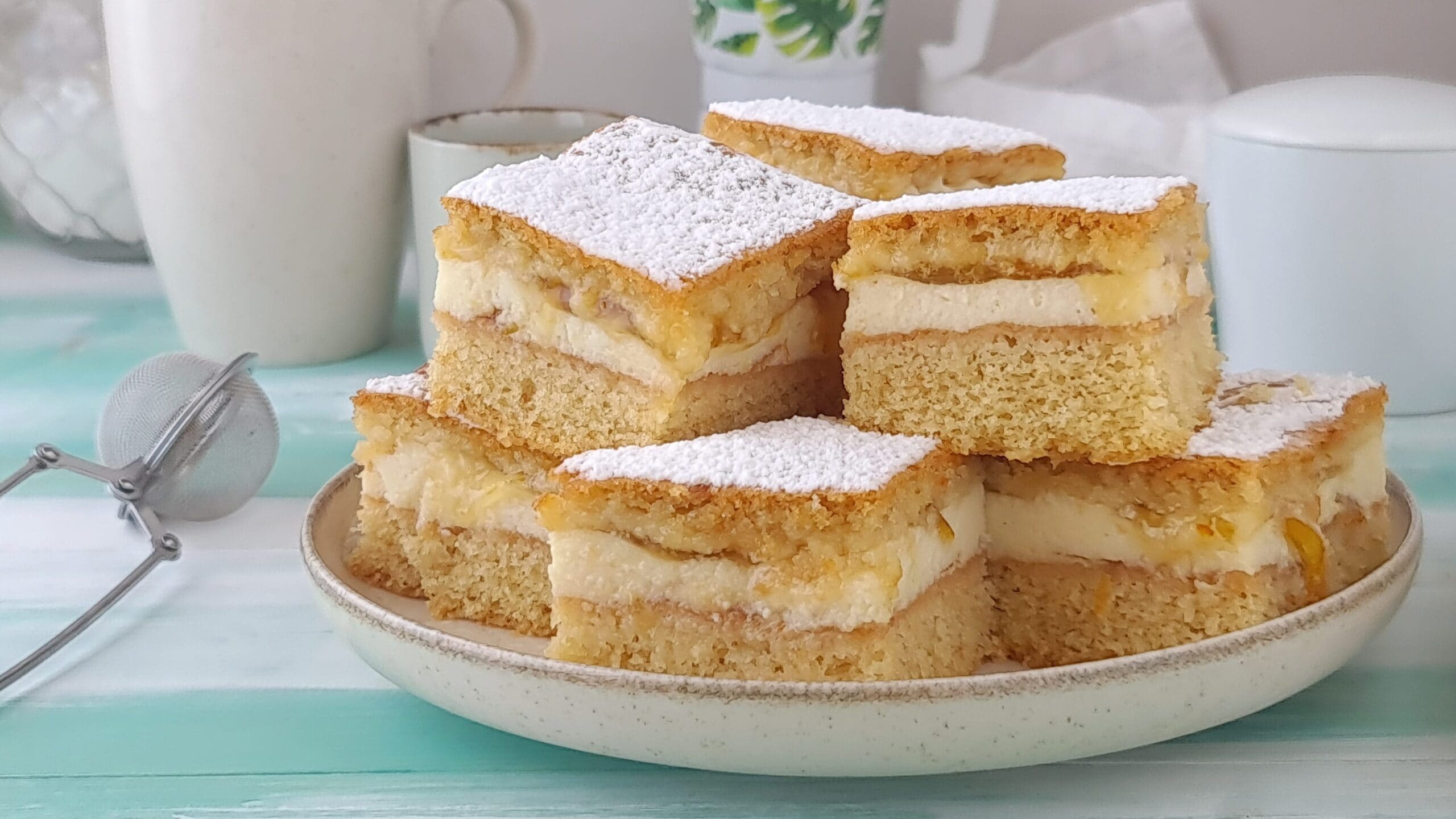 Gegossener Kuchen mit Ricotta und Orangenmarmelade