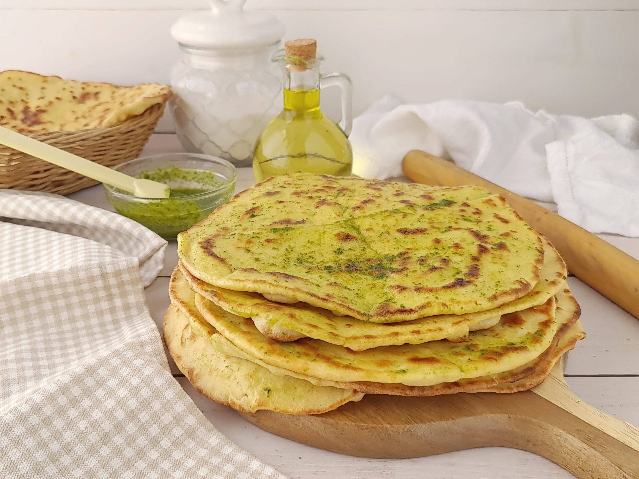 Griechisches Joghurtbrot in der Pfanne