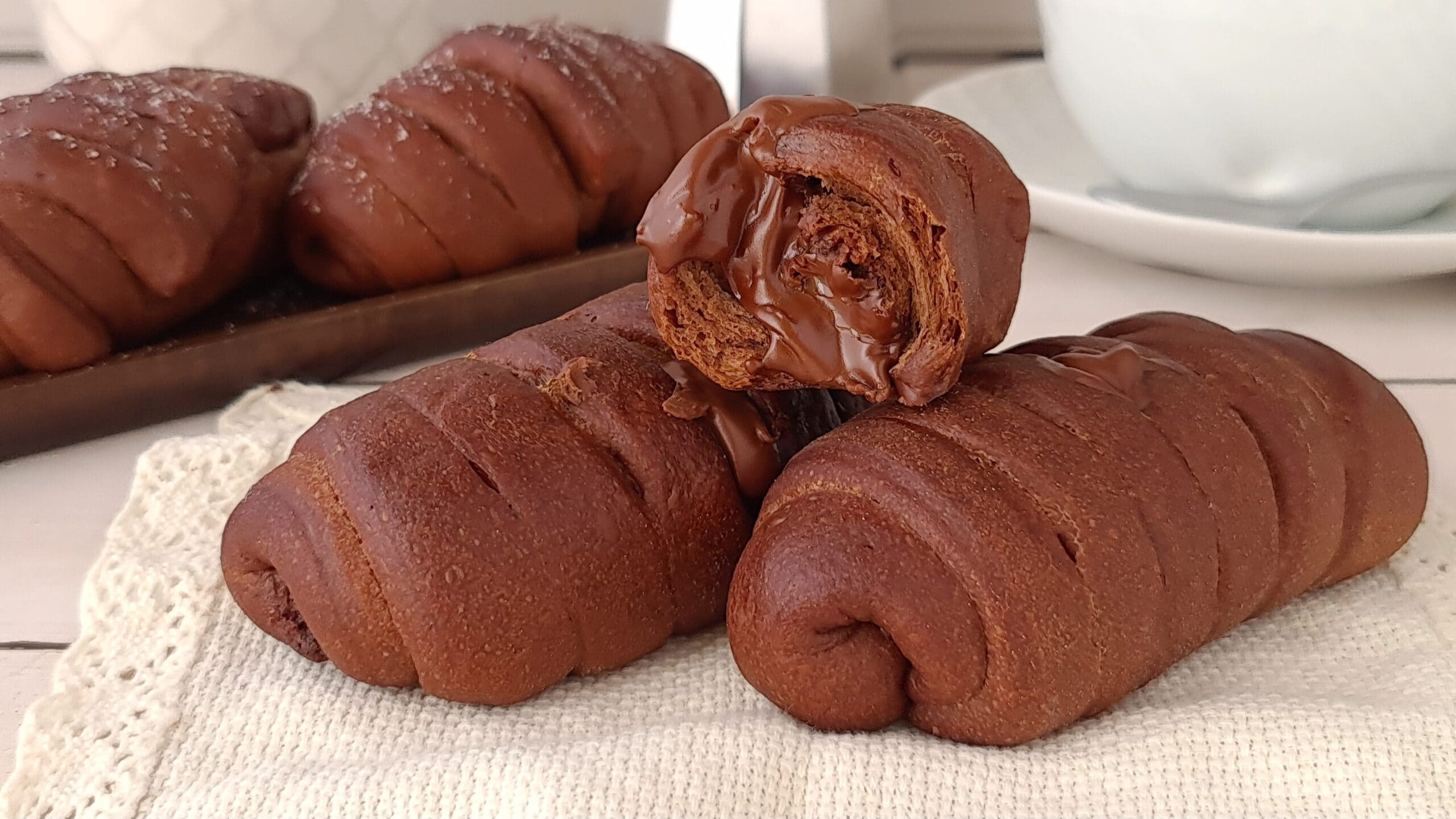Kakaohörnchen mit Nutella-Füllung
