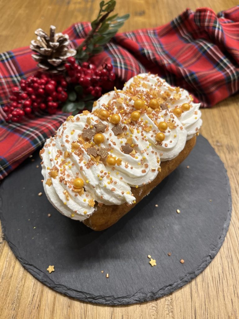 Weihnachtliches Tiramisu-Baumstamm