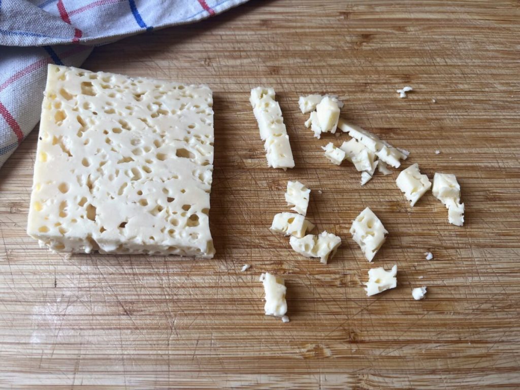 herzhafte Pastiera Salami Käse