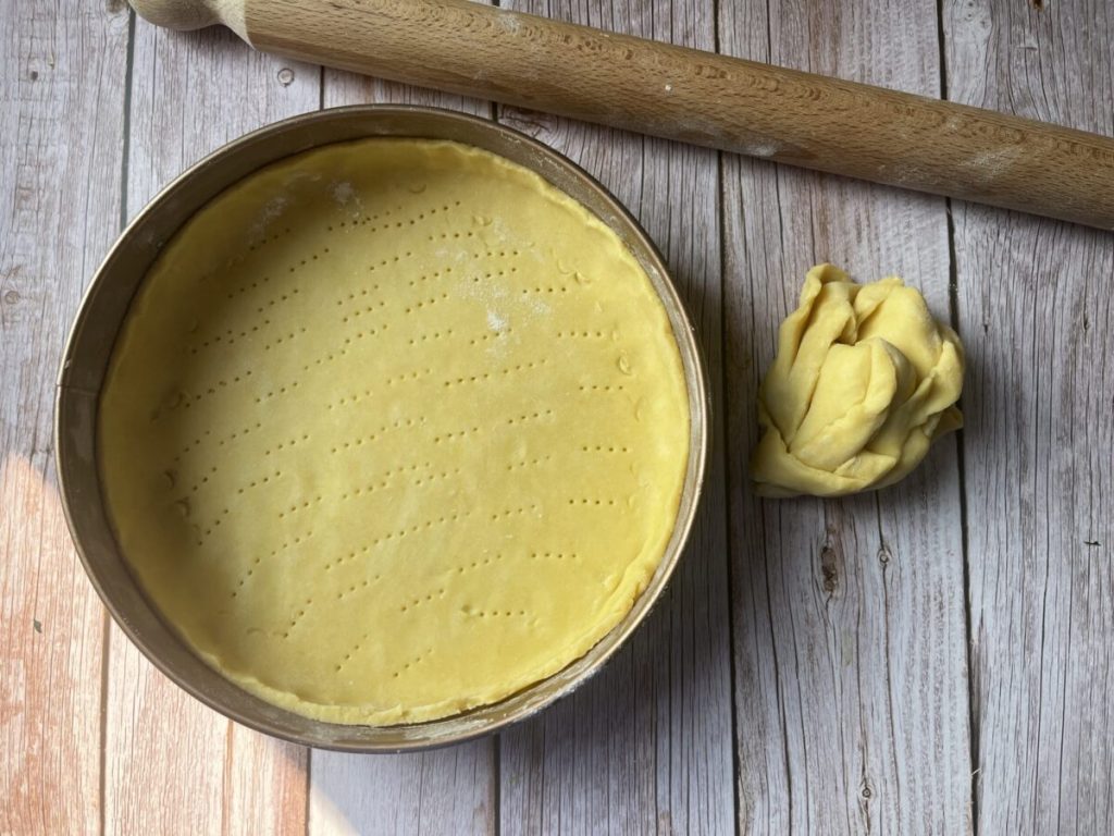 herzhafte Pastiera Salami Käse