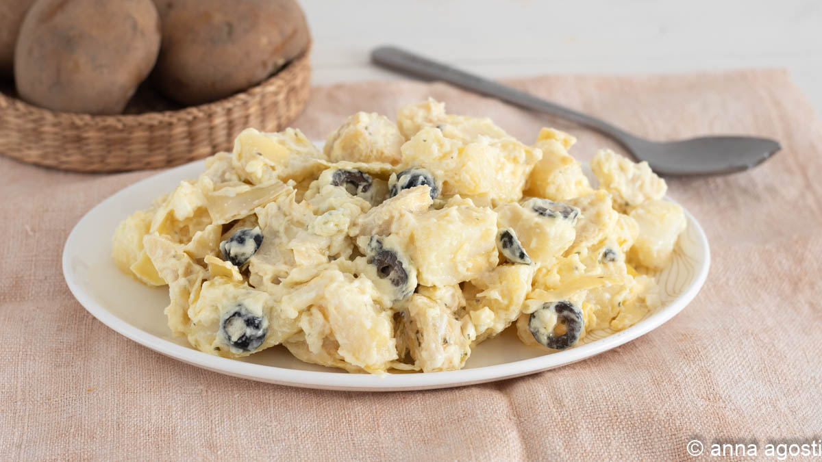 Kartoffelsalat mit Fontina und Artischocken