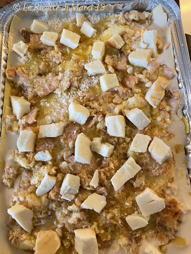 Lasagne mit geräuchertem Lachs, Schmelzkäse und Provola