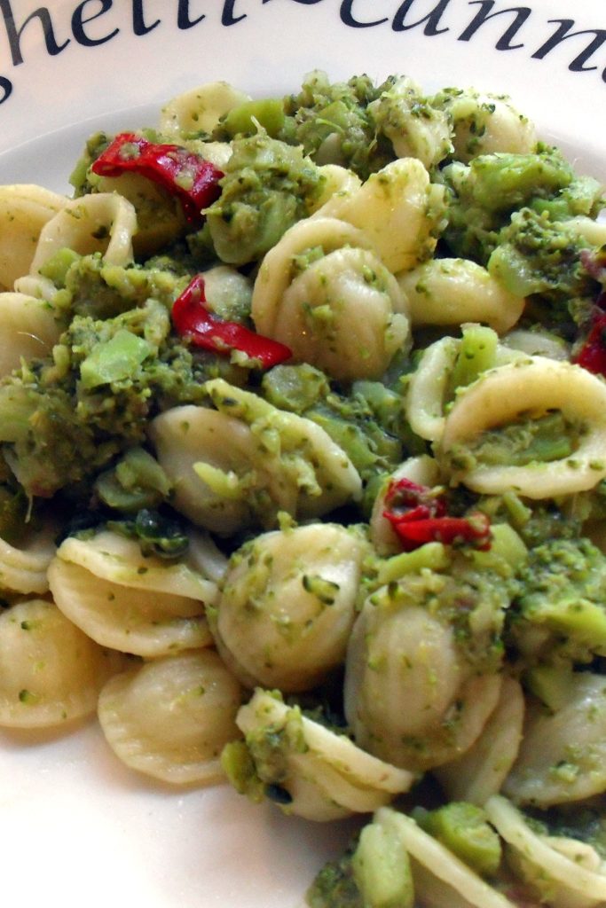 Orecchiette mit Brokkoli, Mangia senza Pancia