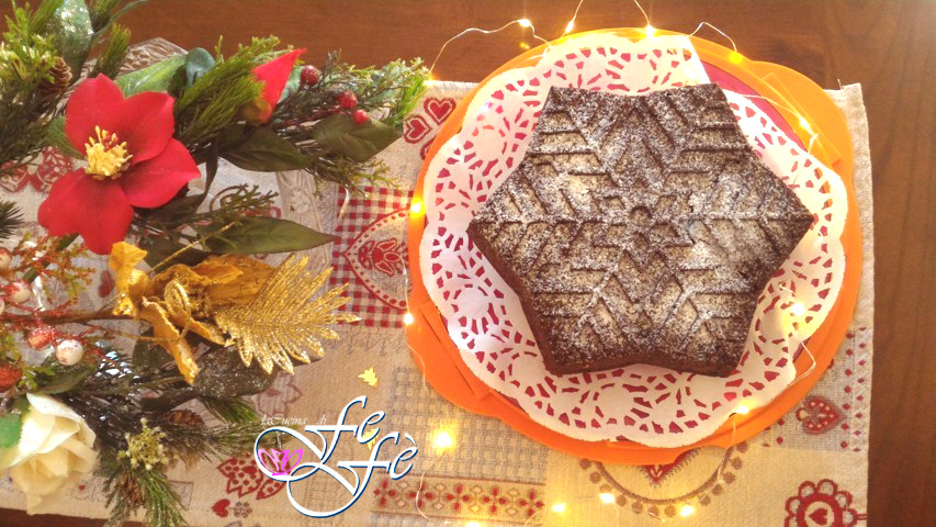 SCHNEEFLOCKEN-KUCHEN MIT SCHOKOLADE UND HASELNÜSSEN