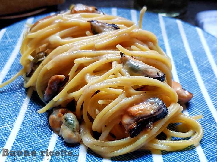 pasta mit muscheln und pecorino