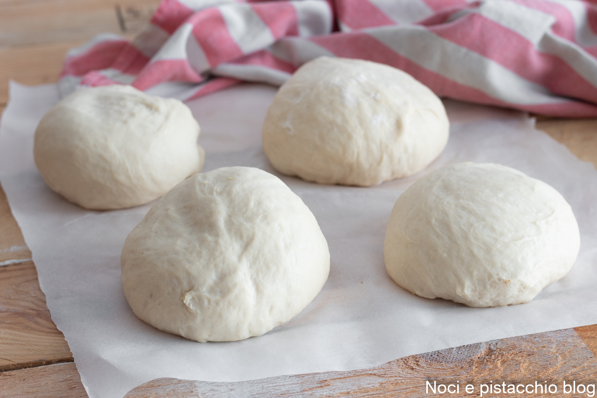 Pizzateig mit Trockenhefe