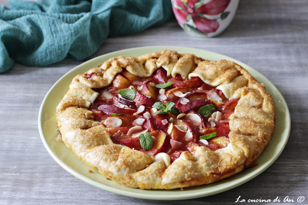 Rustikale Pfirsich-Galette