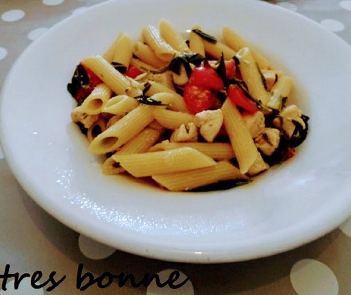 Pasta mit Hähnchen und Rucola