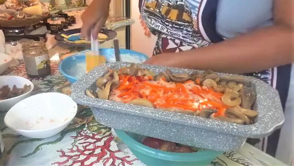 Leichte kapriziöse herzhafte Käsekuchen