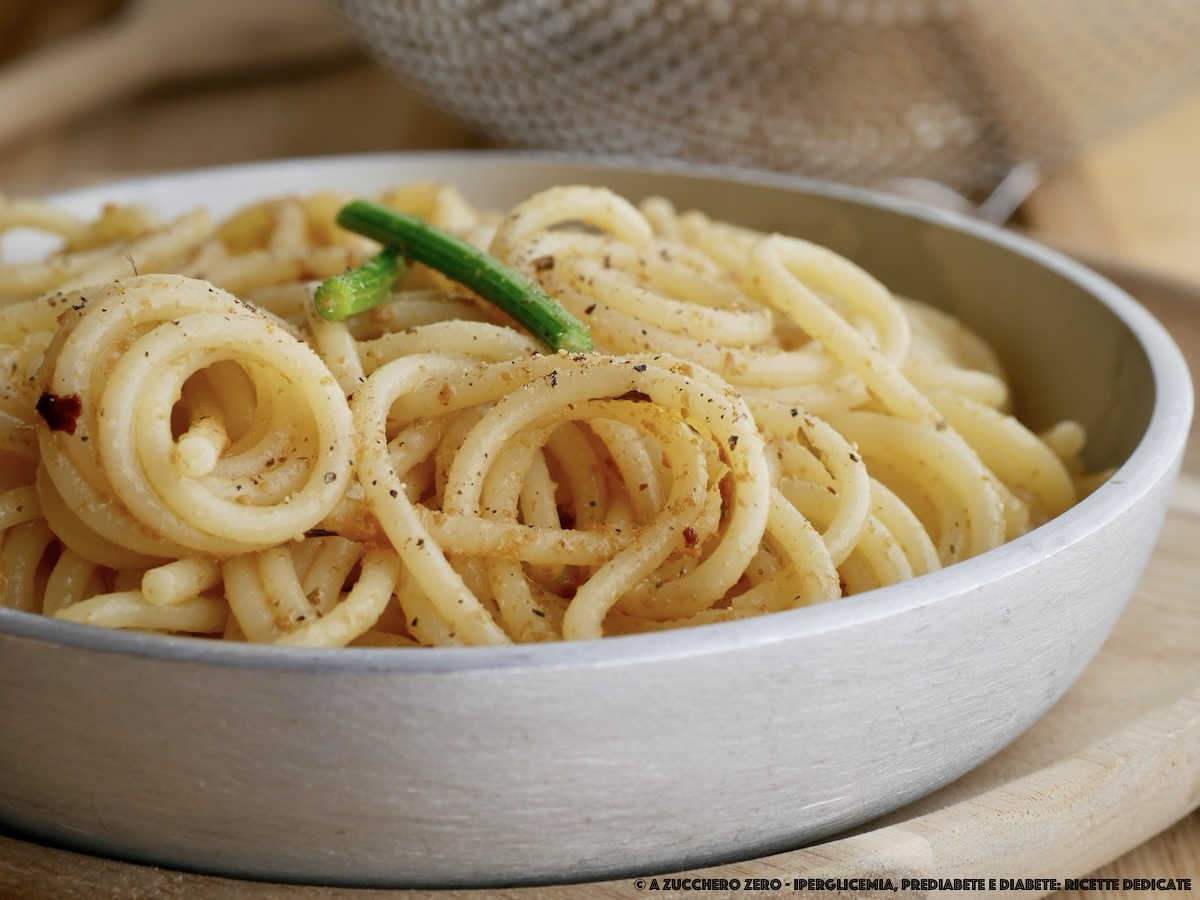 Spaghetti aglio, olio und Peperoncino mit Meeräsche-Bottarga | Einfaches und duftendes Hauptgericht