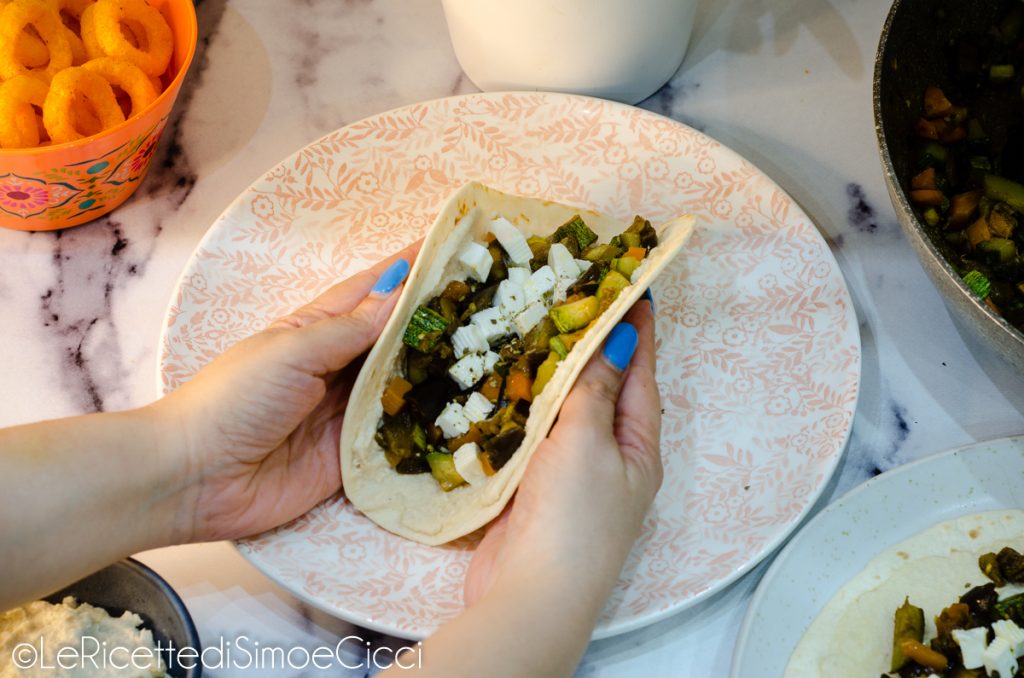 Tortillas mit Gemüse und Cashewkäse