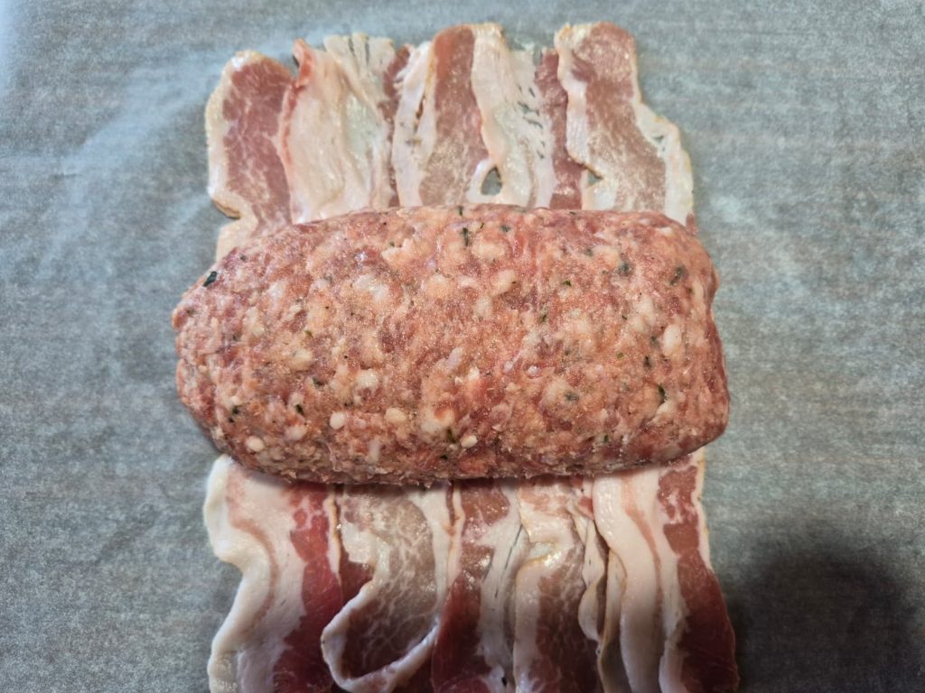 Hackbraten im Speckmantel