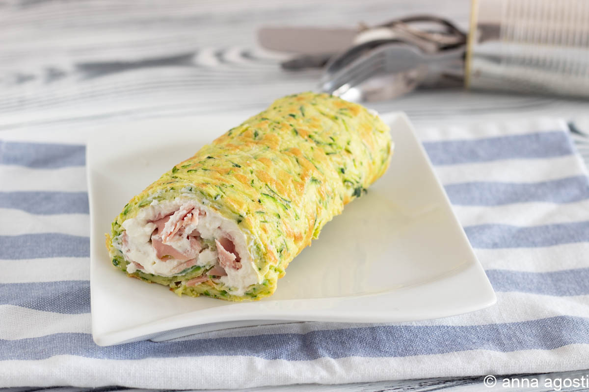 Zucchini-Schinken-Casatella-Rolle