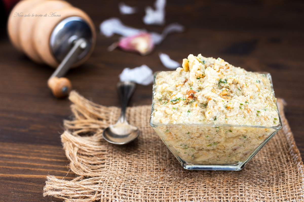 Artischockenpesto mit Mandeln und Walnüssen