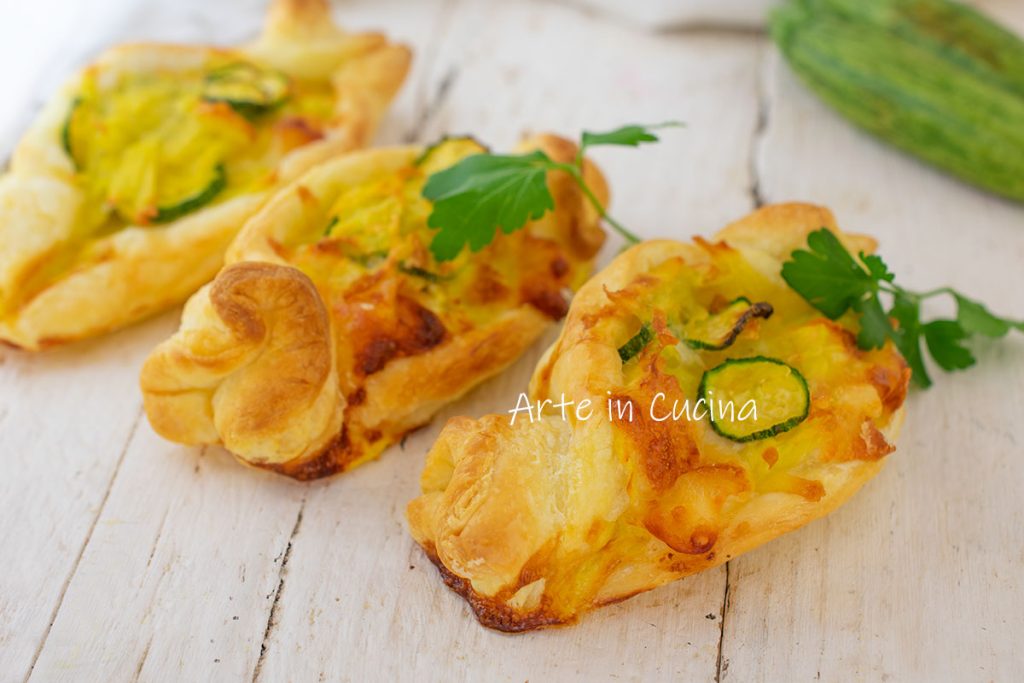 Blätterteig-Bötchen mit Zucchini