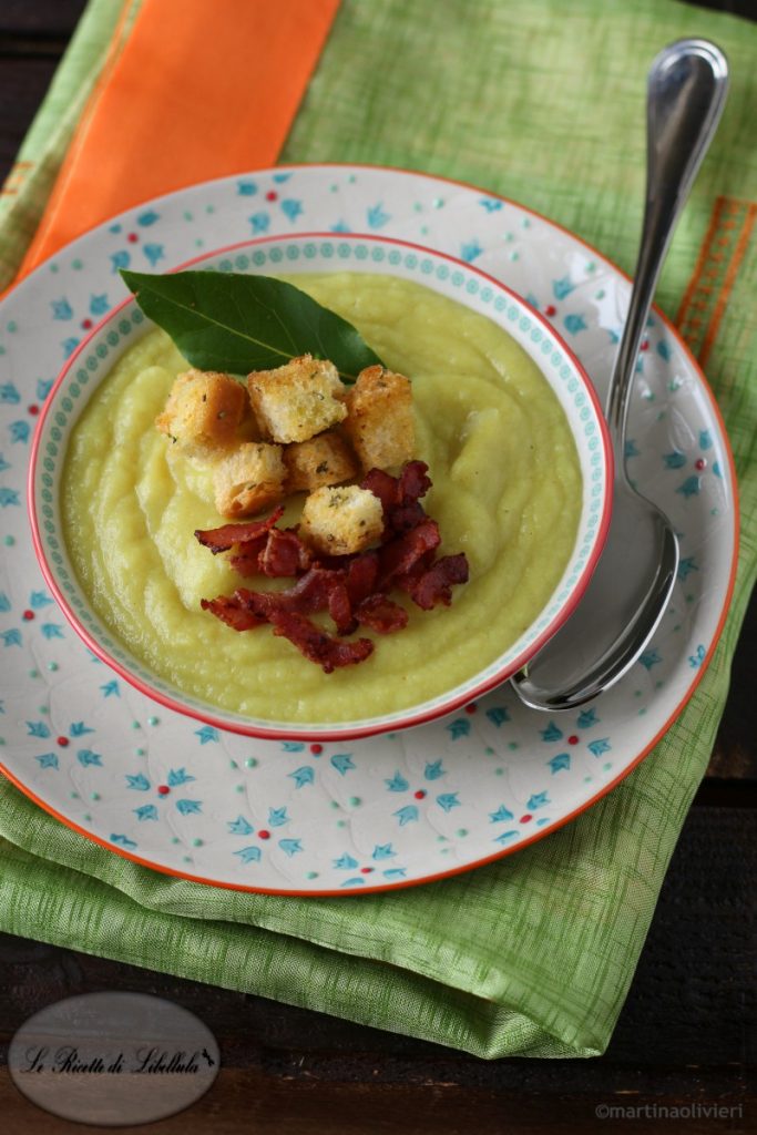 Blumenkohl-Curry-Suppe mit knusprigem Speck