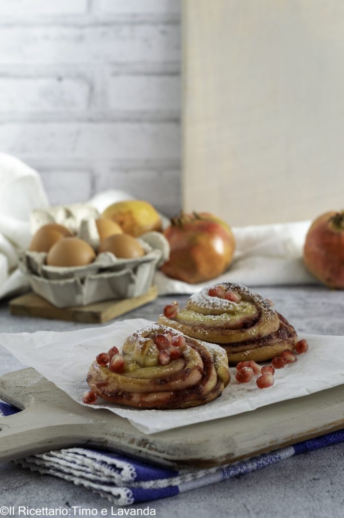 brioche mit granatapfel