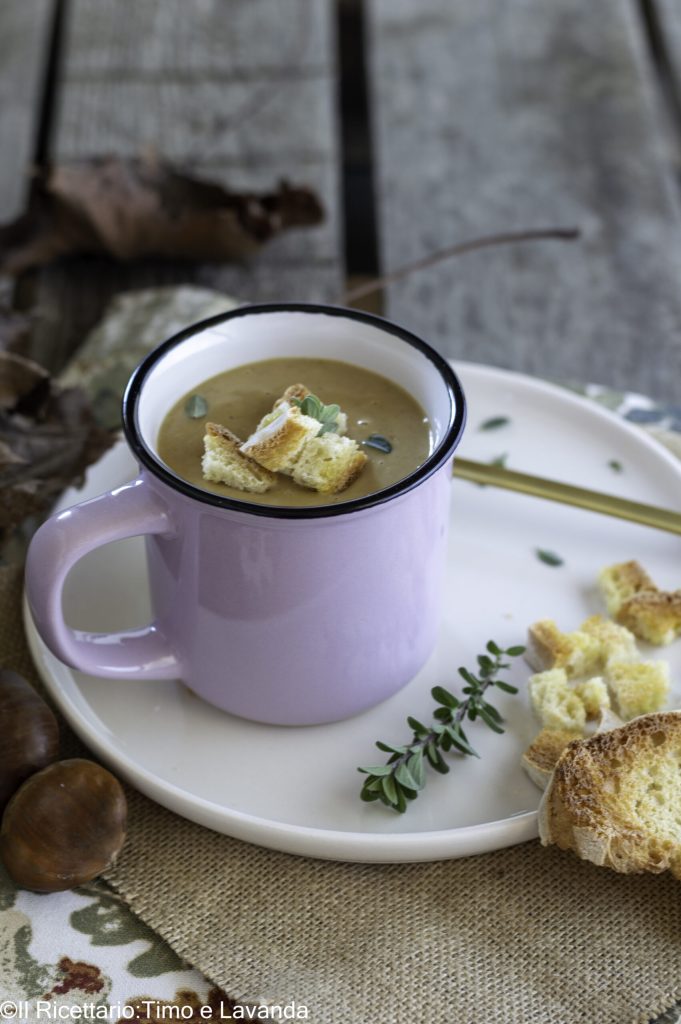 cremesuppe mit pilzen und kastanien