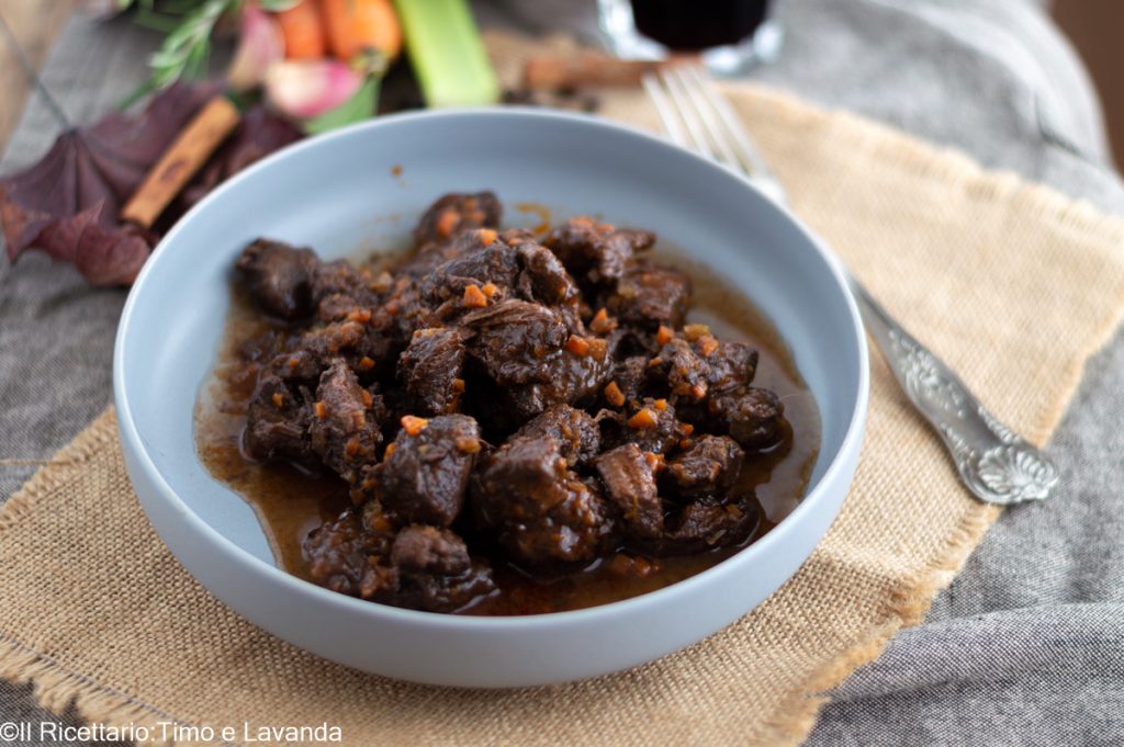 Hase in Weinmarinade