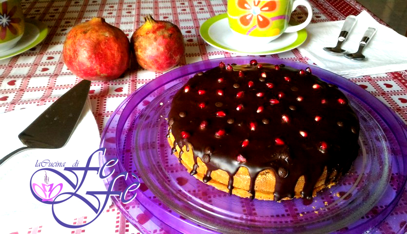 SCHOKOKUCHEN MIT GRANATAPFEL
