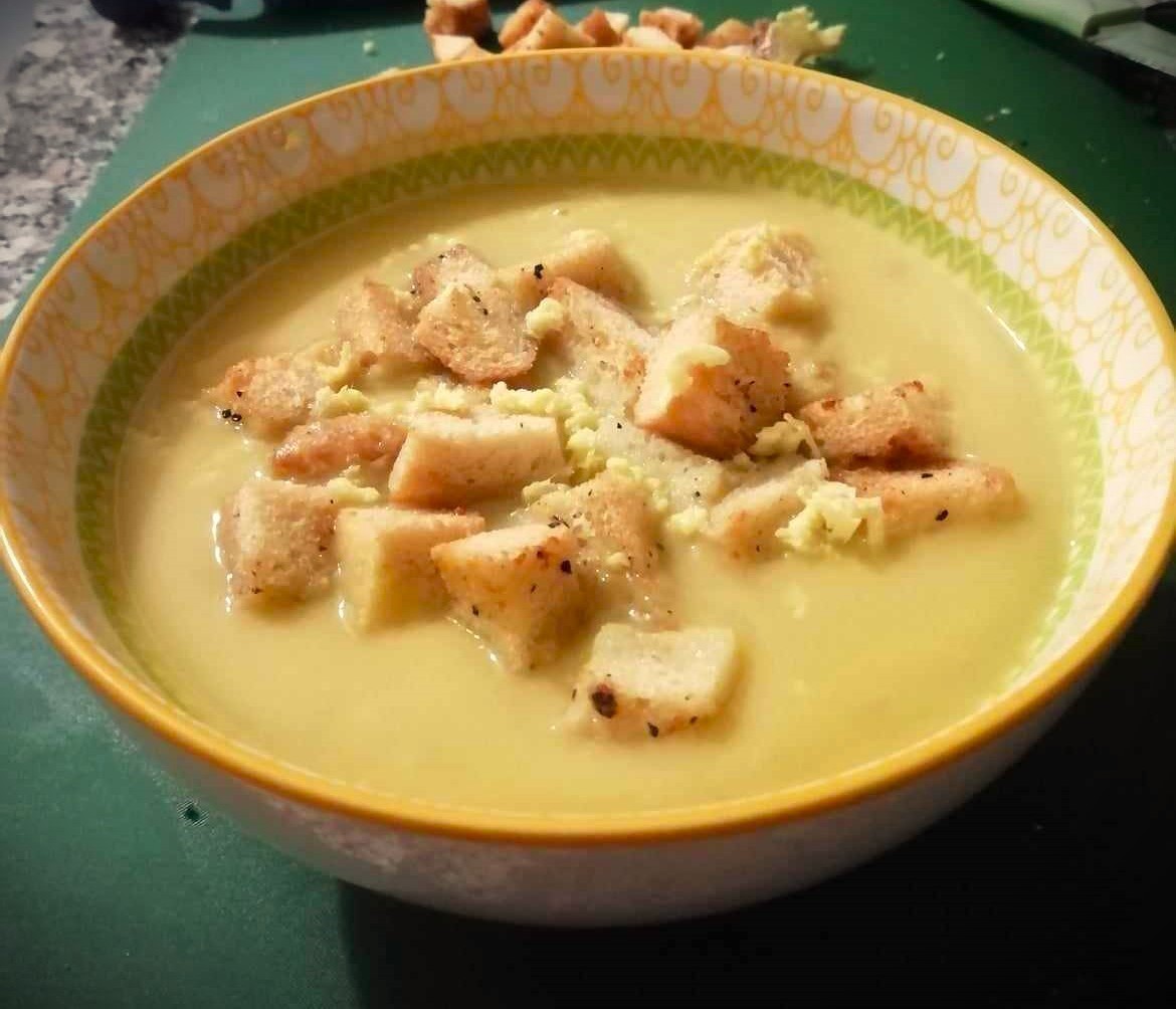 KÜRBISCREME, LAUCH UND KARTOFFELN