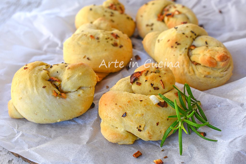 Einfache und schnelle Knoblauch-Knötchen