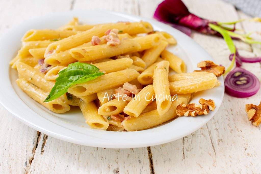 pasta mit Speck und Walnüssen