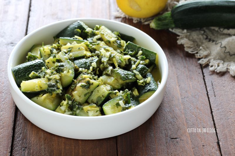 zucchini in essig in schnellkochtopf