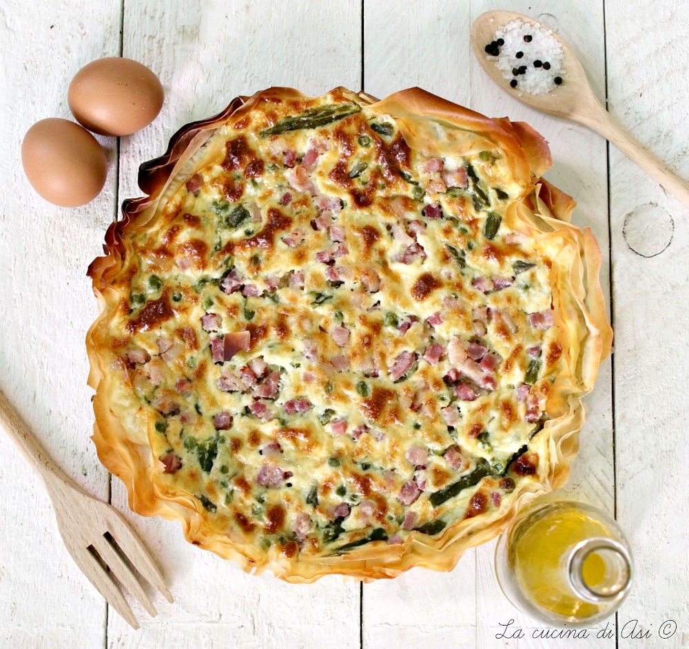 Quiche mit Spargel, Erbsen und Speck