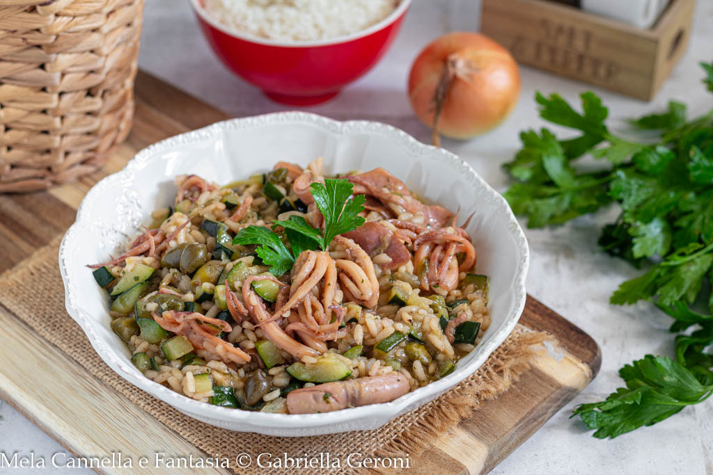 Risotto mit Tintenfisch und Zucchini, ein schnelles und einfaches Fischhauptgericht