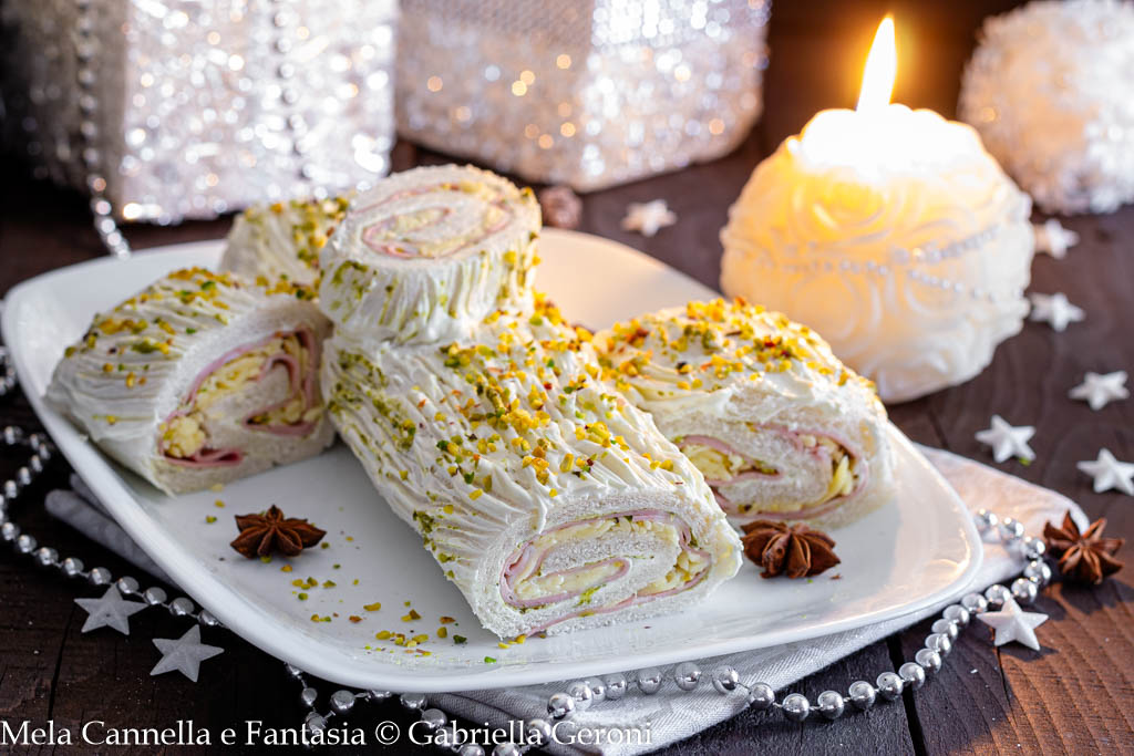 Salzige Weihnachtsscheite mit Pesto, Mortadella und Käse