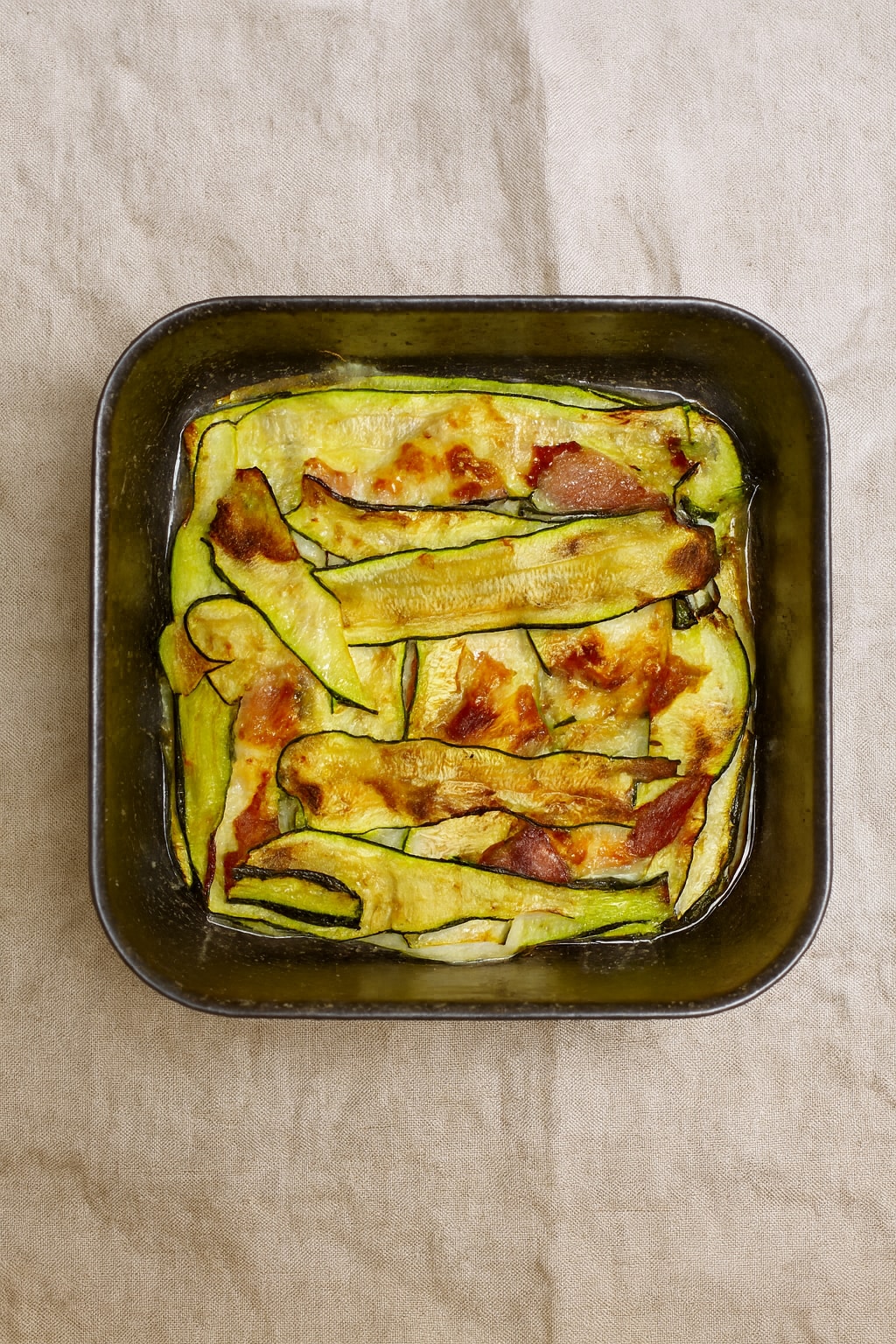 Schnelle Zucchini-Parmigiana in der Heißluftfritteuse