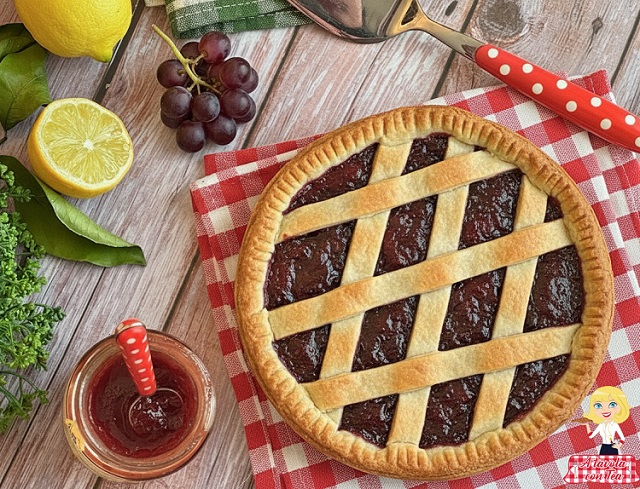 TARTE MIT TRAUBENMARMELADE