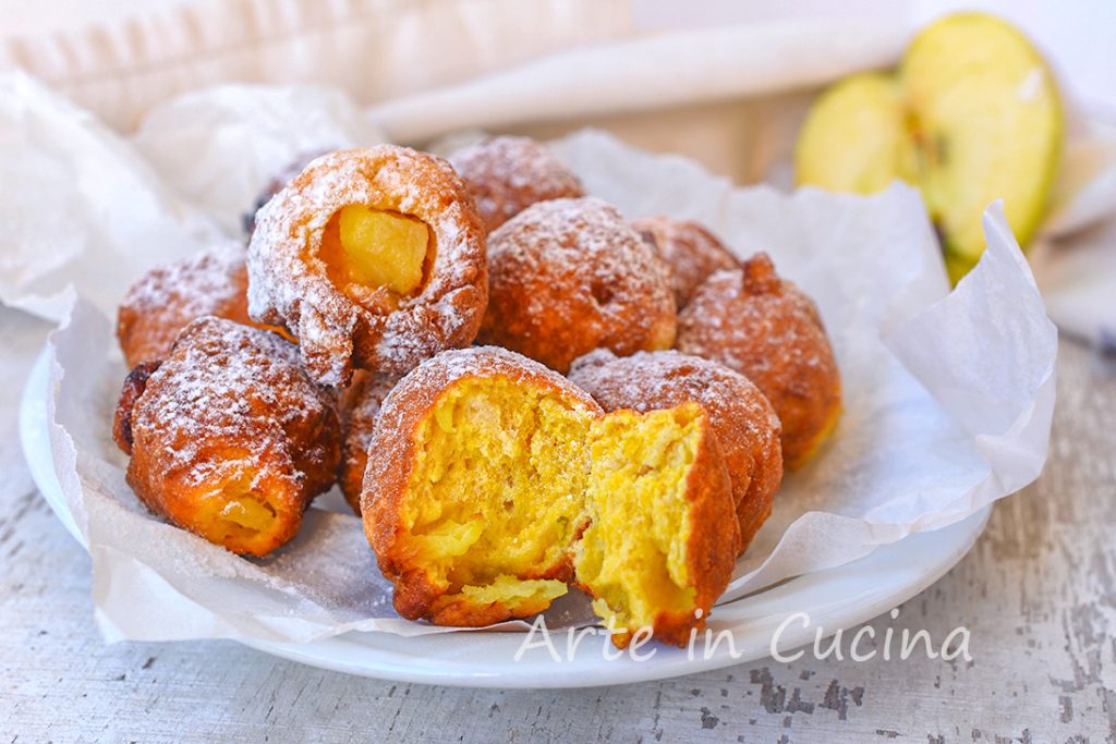 Teigbällchen mit Apfel und Ricotta, weich und schnell