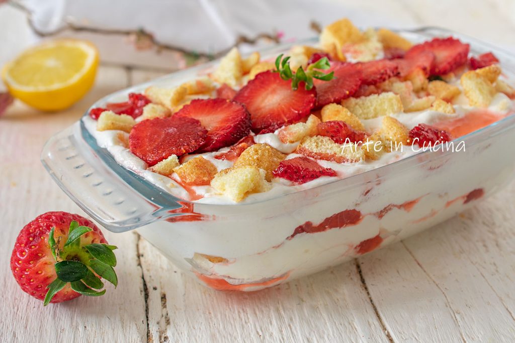 Tiramisù Mimosa mit Erdbeeren und Diplomat-Creme