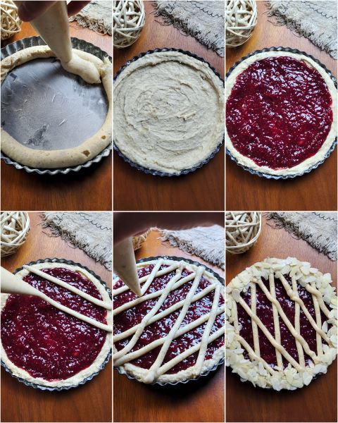 Verteilen Sie den Teig in der Tortenform, dann die Marmelade, die Rauten und verteilen Sie die Mandelblättchen