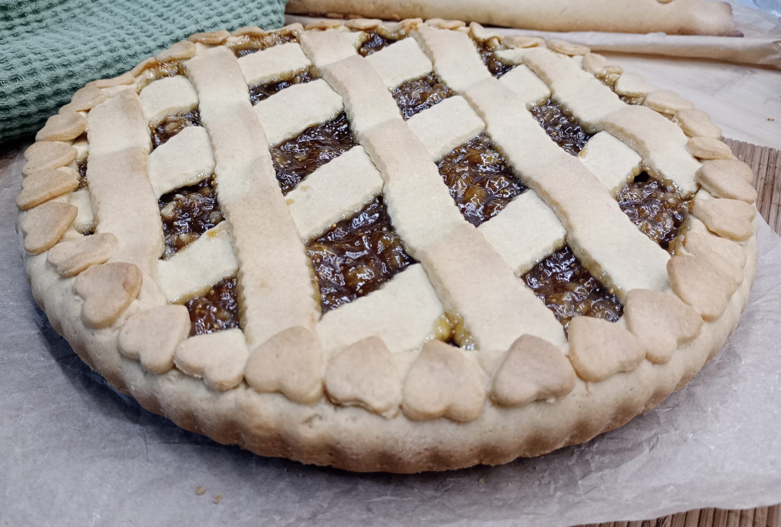 Tarte mit Feigenkonfitüre und Walnüssen