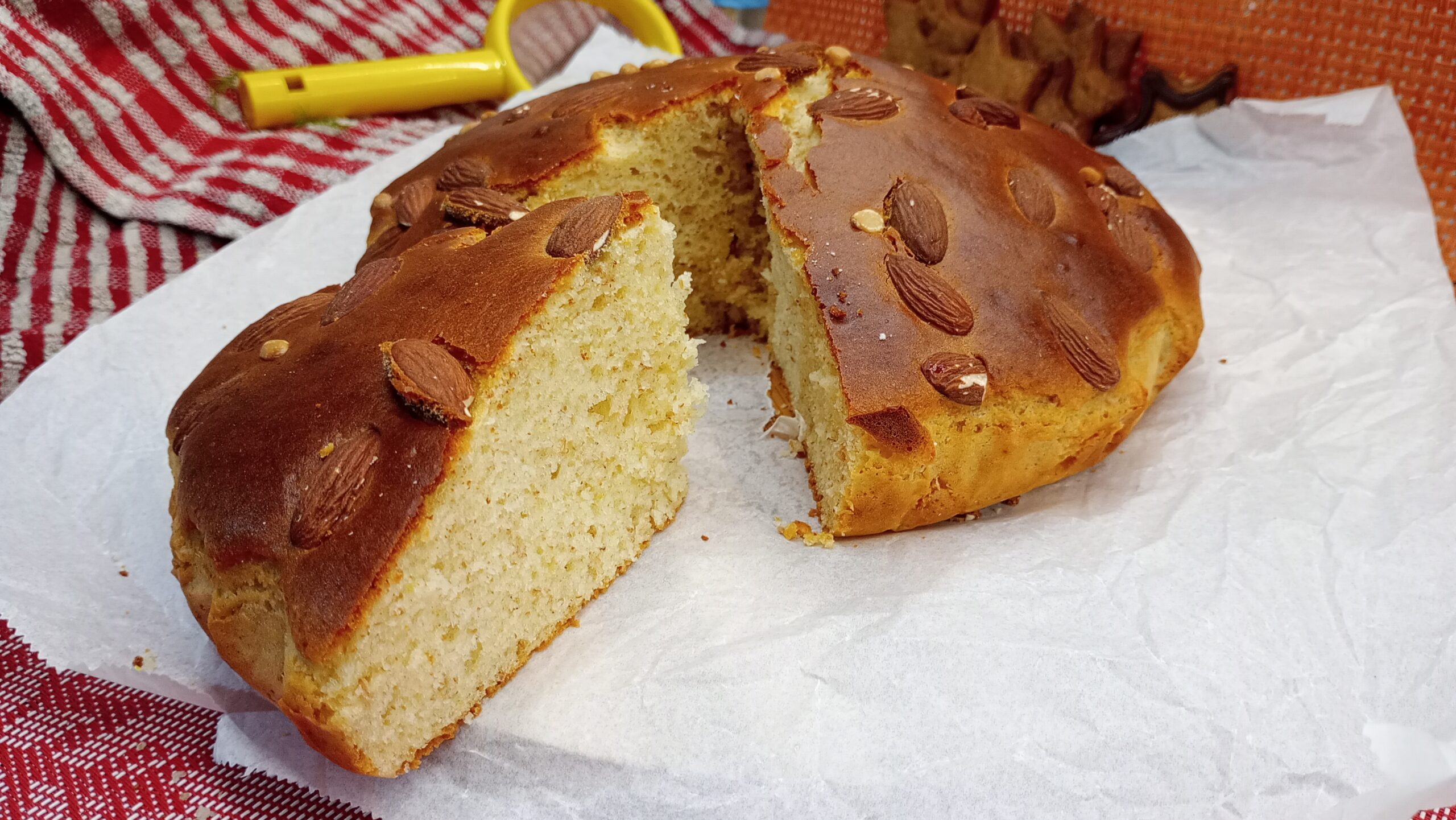 Kuchen zum Frühstück mit Kondensmilch