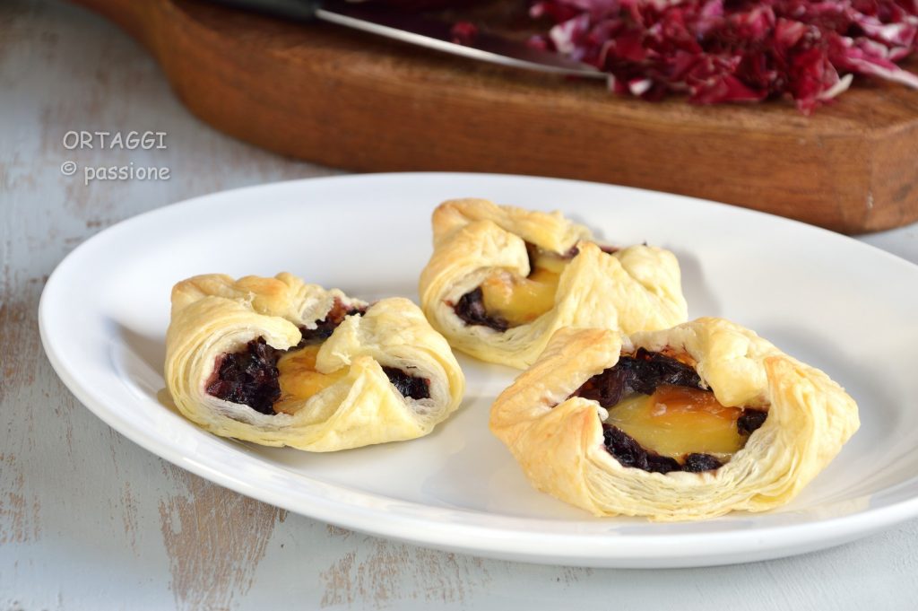 Blätterteig-Snack mit Radicchio und Käse - ORTAGGI © passione