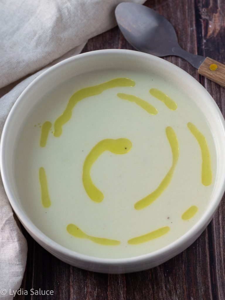 Blumenkohl- und Lauchsuppe