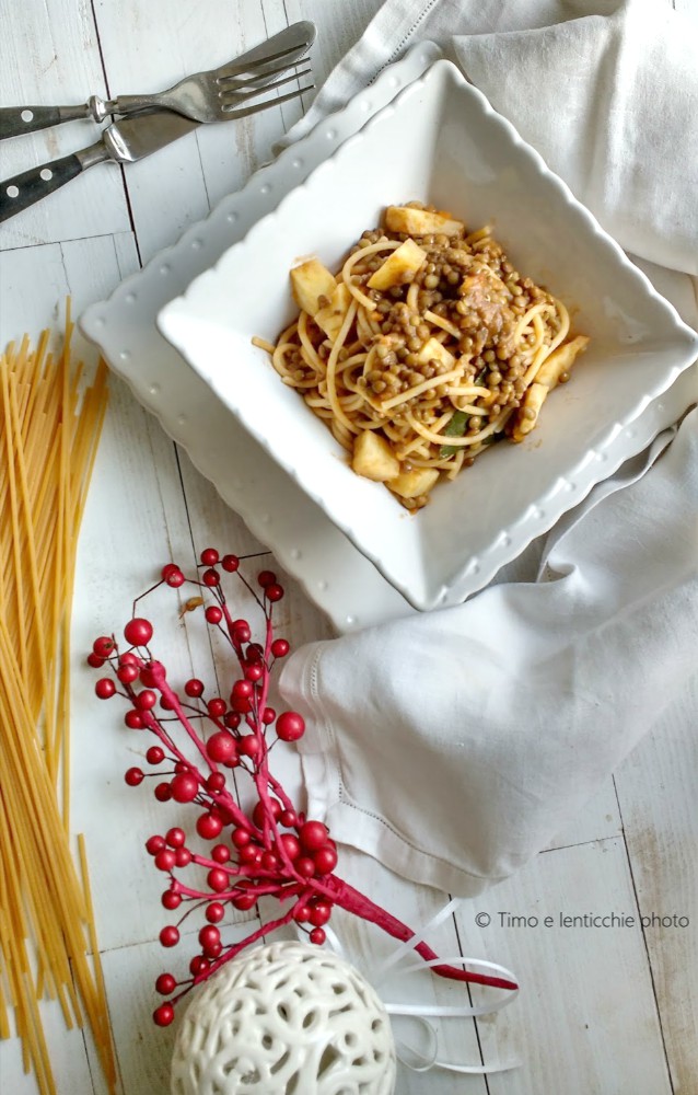 Spaghetti mit Sojakeimen und Linsen
