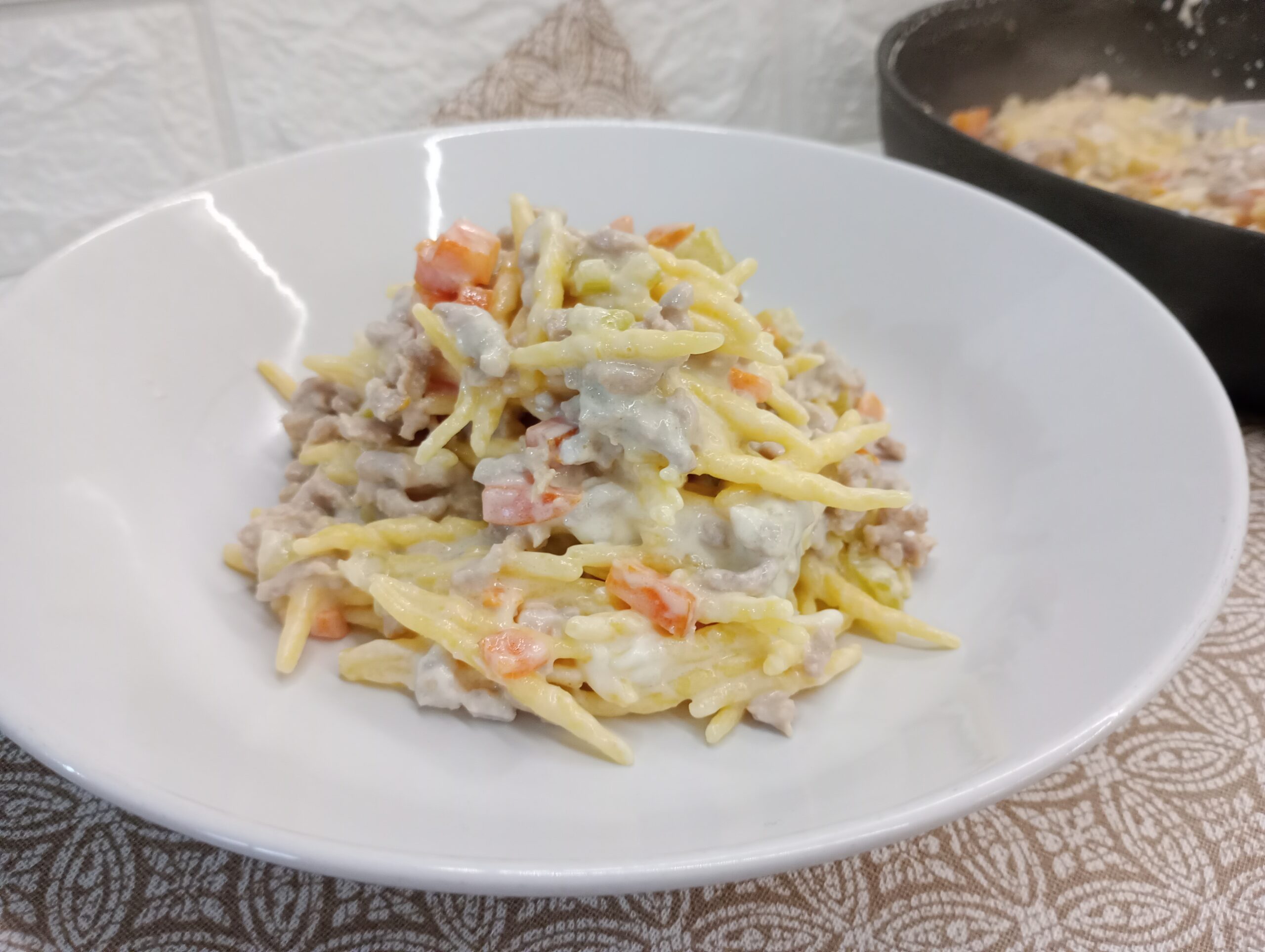 Pasta mit weißem Ragù