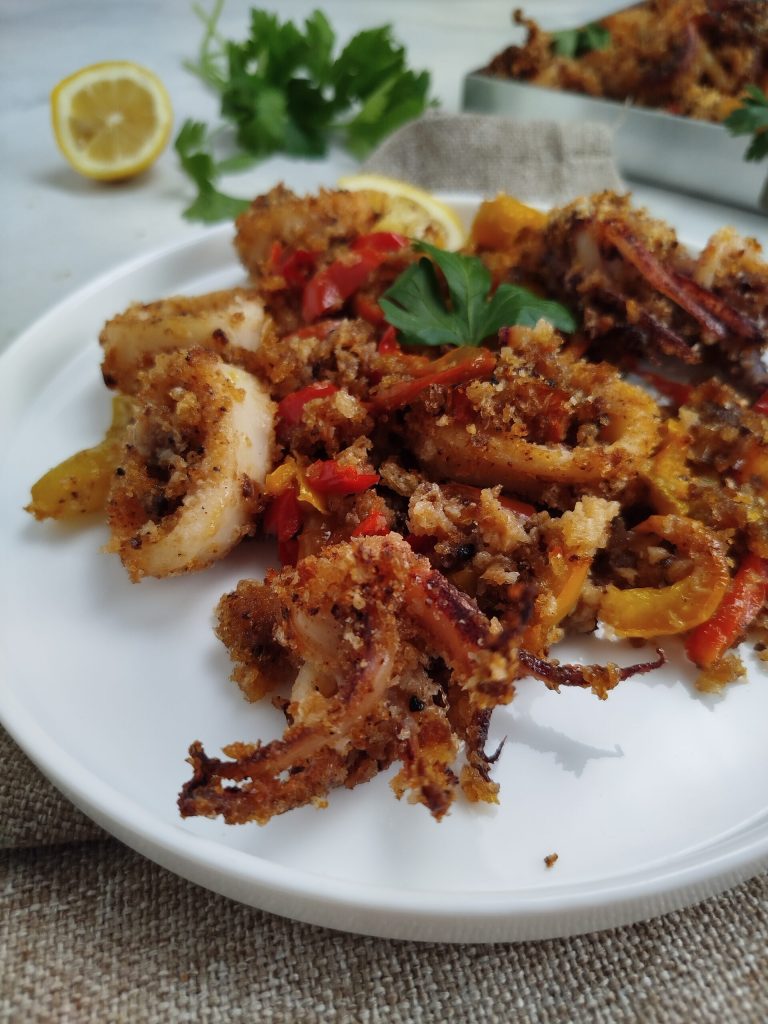 Gegrillte Kalamari und Paprika aus dem Ofen